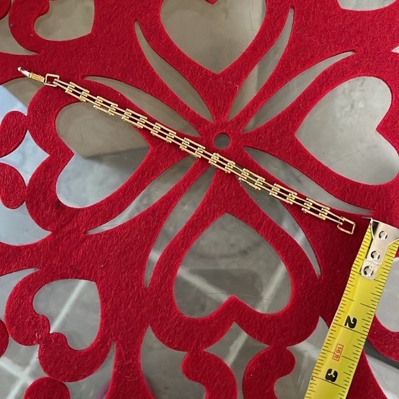 Napier, vintage, 7.5”, snap lock closure,gold tone triple link bracelet, as new. - Picture 8 of 10